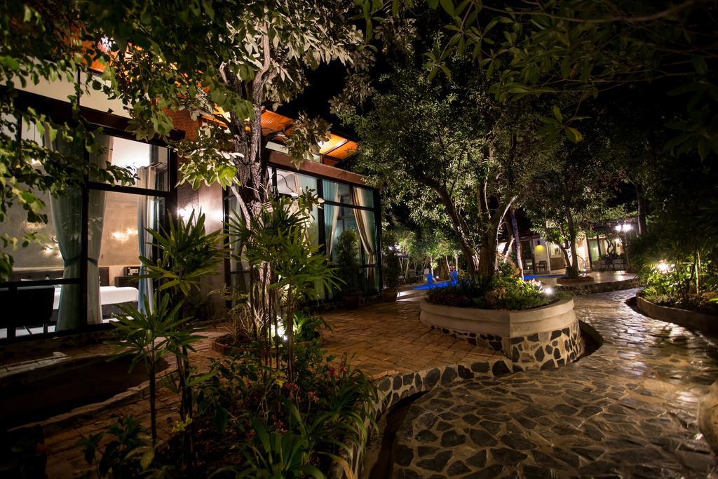 Foresto Sukhothai Guesthome Exteriör bild